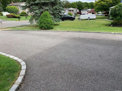 123 Thunder Rd, Holbrook NY  11741-4427 exterior