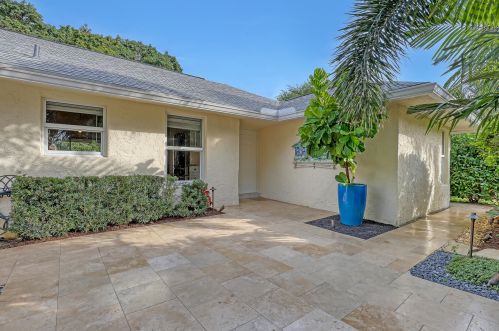 14942 Sand Pebble Ln, Delray Beach FL  33484-3537 exterior