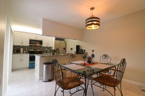 6908 69th Way, West Palm Beach, FL 33407-6748