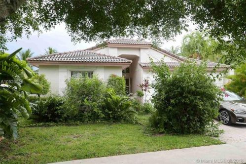5080 133rd Ave, Hollywood, FL 33027-5517