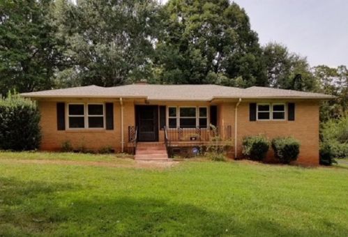 305 Inman Rd, Lyman, SC 29365-1411