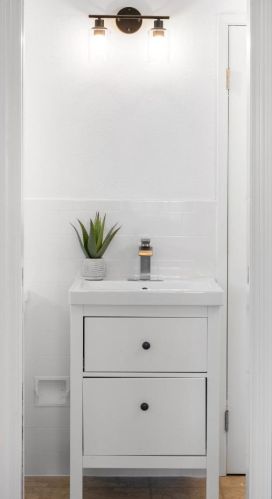 569 Crestmont Dr, Oakland CA 94619-2300 exterior