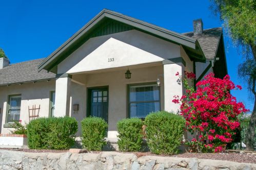 131 4th St, Tucson, AZ 85705-8102