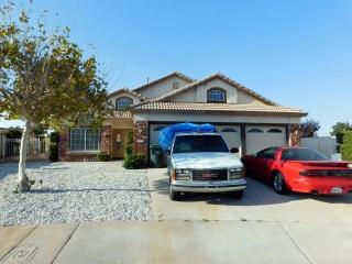 12632 El Dorado Pl, Victorville, CA 92392-8066