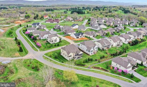 315 Lewis Washington Dr, Charles Town WV  25414-5666 exterior