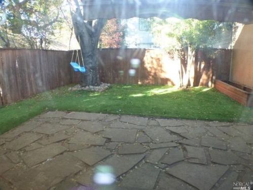 913 Kingwood St, Santa Rosa CA  95401-6509 exterior