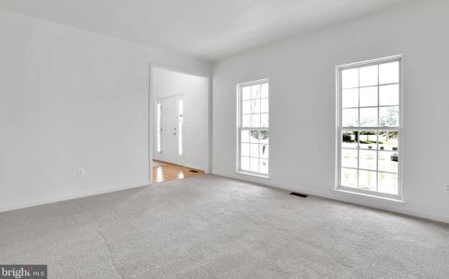 20 Cool Springs Ln, Charles Town WV  25414-4647 exterior