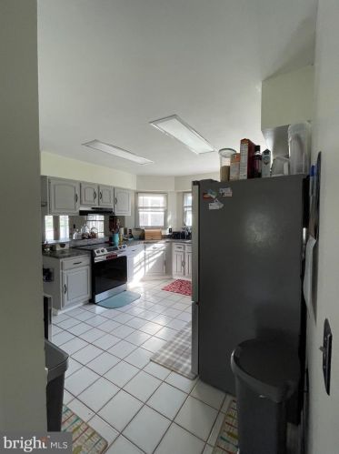 102 Springfield Way, Dover DE  19904-9114 exterior