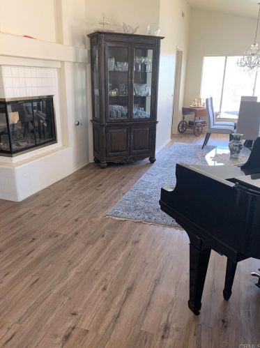 42097 Humber Dr, Temecula CA  92591-3806 exterior