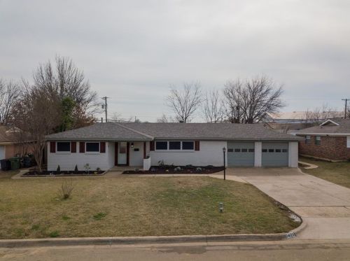 7428 Bridges Ave, Fort Worth, TX 76118-5911