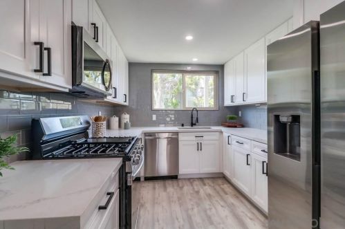 3104 Orleans, San Diego CA  92110-5947 exterior