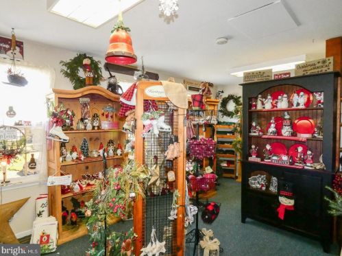 500 Tansboro Rd, Berlin Boro NJ  08009-9009 exterior