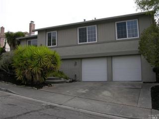 418 York Dr, Benicia, CA 94510-1425