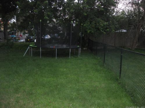 72 Osborne Ave, Norwalk CT  06855-1020 exterior