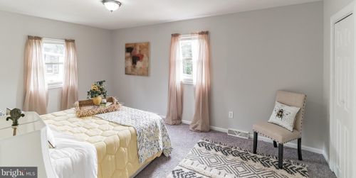 2746 Old Welsh Rd, Willow Grove PA  19090-3934 exterior