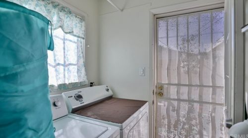 4561 Adenmoor Ave, Lakewood CA  90713-2515 exterior