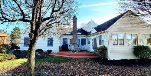 988 Lansdale Ave, Lansdale, PA 19446-1620