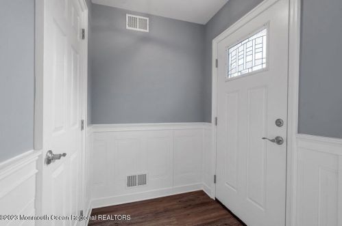 2 Taylor Ct, Lakewood NJ  08701-7317 exterior