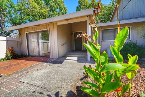 1632 Arroyo Sierra Dr, Santa Rosa, CA 95405-7766