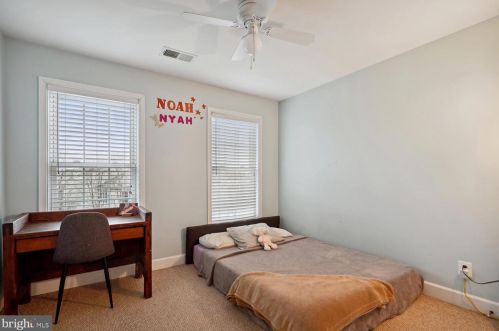 9269 Laurel Ridge Crossing Rd, Lorton VA  22079-2960 exterior