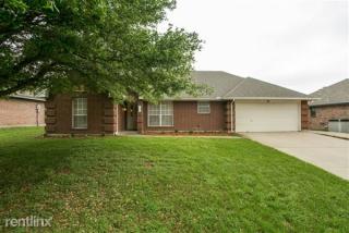 121 Downwood Dr, Burleson TX  76028-2554 exterior