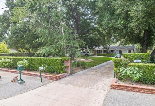 21904 Placeritos Blvd, Santa Clarita, CA 91321-1211