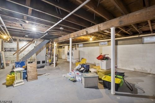 338 10th Ave, Manville NJ  08835-1105 exterior