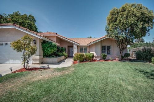 7609 Huntington Ct, Bakersfield, CA 93308-6486