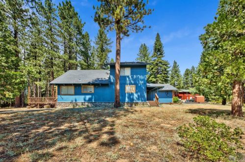 2464 Bernice Ln, South Lake Tahoe CA  96150-7215 exterior