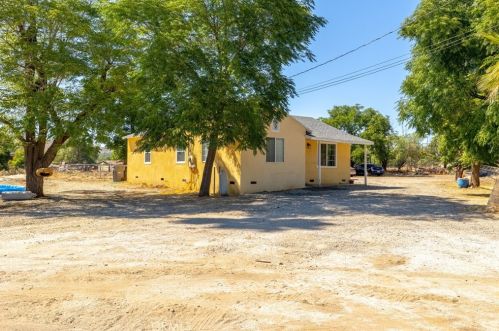 22909 Aloha Rd, Perris CA  92570-9693 exterior