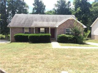 1740 Hazelwood Rd, Clarksville, TN 37042-8535