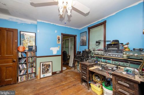 52 Chestnut Ave, Camden NJ  08109-2505 exterior