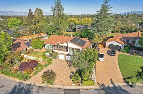 1450 Cedar Pl, Los Altos, CA 94024-7236