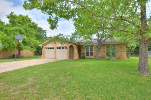 1909 Thornton Ln, Georgetown TX  78628-3442 exterior
