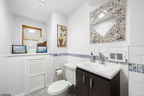 66 Hope St, Nutley NJ  07110-3120 exterior