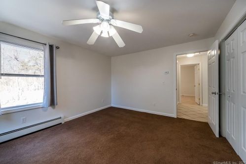 52 Summer St, Waterford CT  06385-2333 exterior