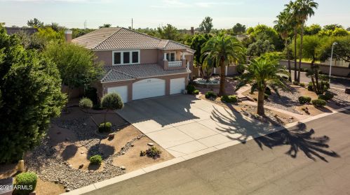 2709 Pegasus St, Gilbert, AZ 85234-3906