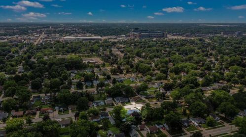 1092 Roscoe St, Green Bay, WI 54304-3370