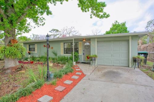 206 Aurora Dr, Apopka, FL 32703-4724