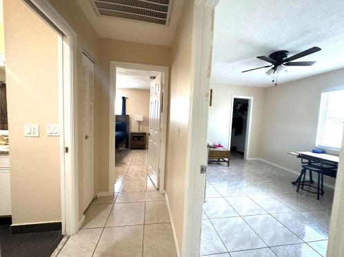 2062 Floresta Dr, Fort Pierce FL  34984-4706 exterior