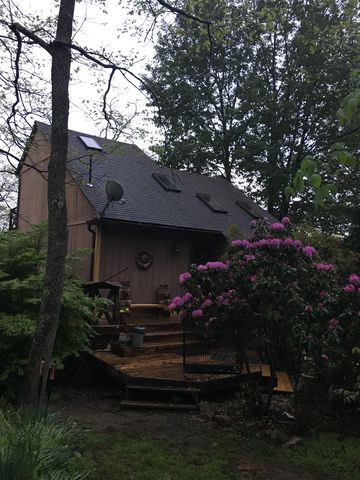 231 Atwood Dr, Gerrardstown, WV 25420-3573