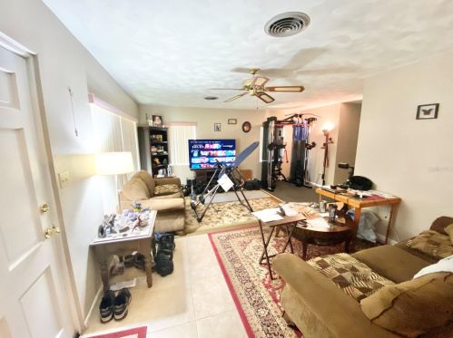 1306 Park Ave, Tavares FL  32778-2352 exterior