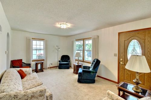 1907 22nd St, La Crosse, WI 54601-6650