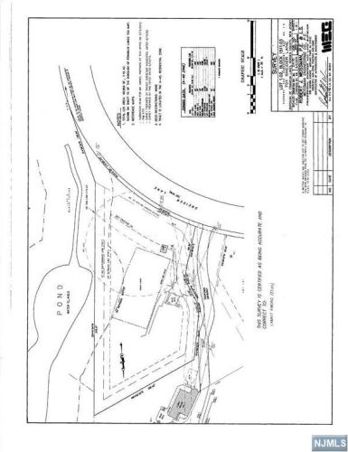 705 Sneider Ln, Franklin Lakes, NJ 07417-1455
