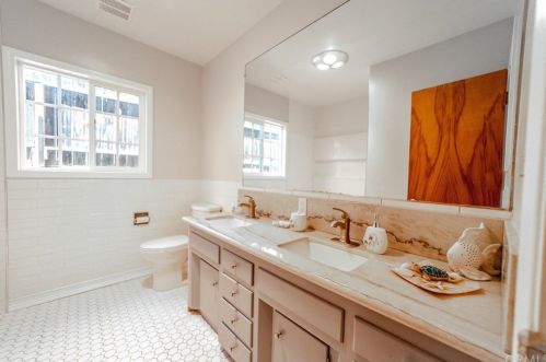 5361 Golden Ave, Riverside CA  92505-2416 exterior