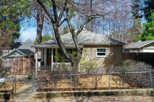 113 Grey Ave, Grass Valley, CA 95945-7512
