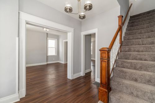 3929 Burwood Ave, Cincinnati, OH 45212-3903