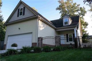5001 Lonita St, Greensboro, NC 27407-2612