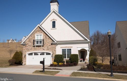 203 Carlow Dr, Wilmington, DE 19808-3679