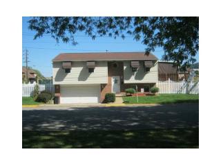 200 Porter St, Springdale, PA 15144-1429